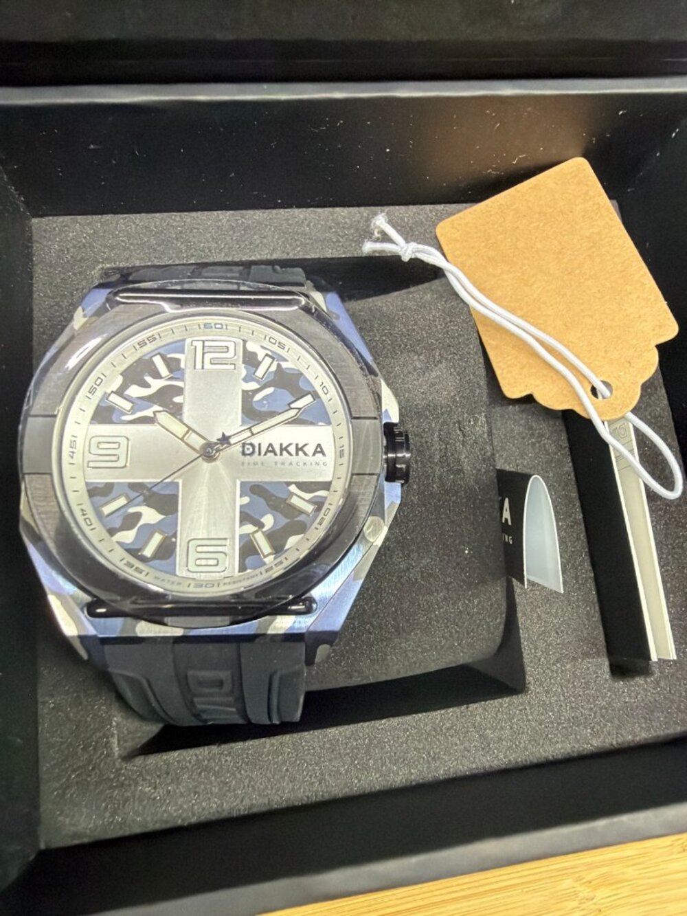 Diakka Time Tracking Camo Dial Mens Watch New in Box